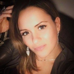 Meet your Posher, Deanna